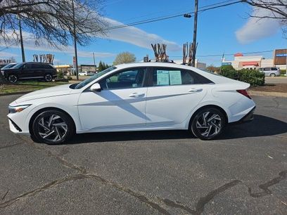 Certified 2025 Hyundai Elantra Limited