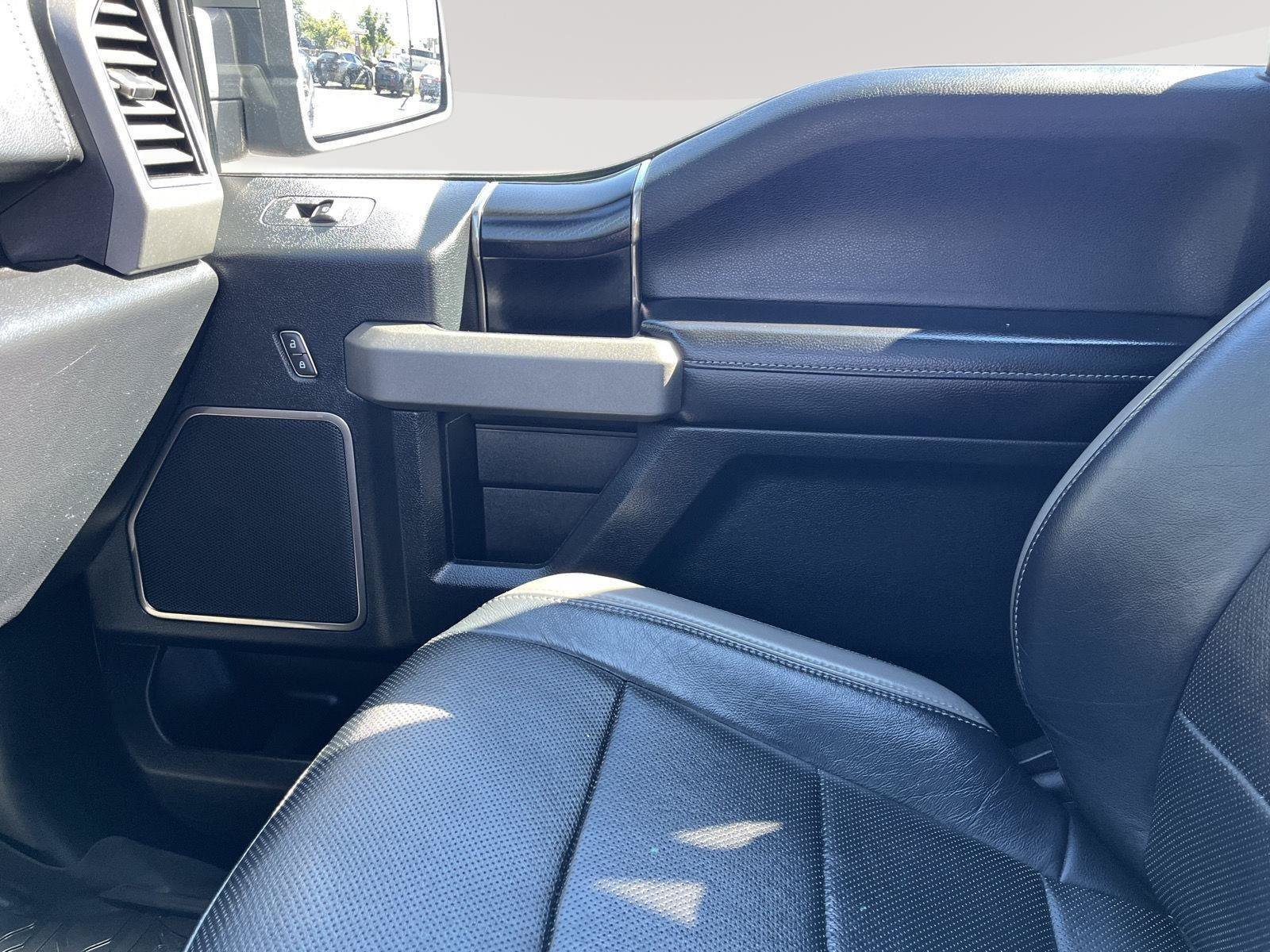 Used 2018 Ford F150 Raptor w/ Equipment Group 802A Luxury AWD/4WD image 24