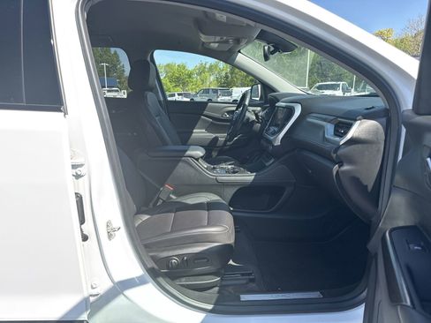 Certified 2023 GMC Acadia SLT w/ Elevation Edition image 33