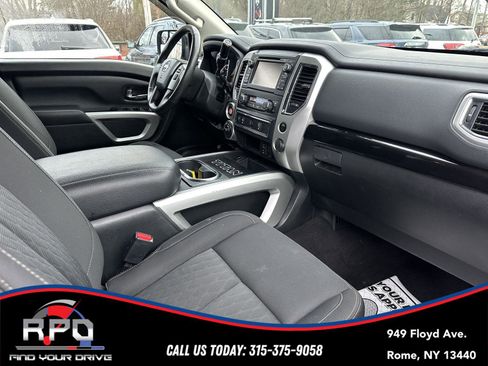 Used 2018 Nissan Titan SV w/ SV Convenience Package image 33