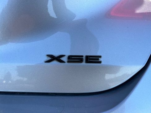 Used 2019 Toyota Avalon XSE FWD image 21