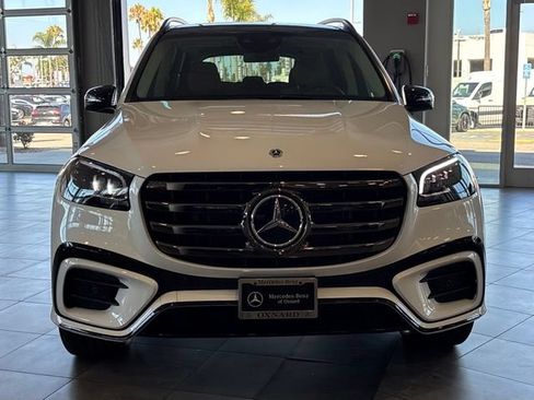 New 2026 Mercedes-Benz GLS 580 4MATIC image 7