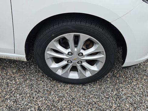 Certified 2019 Chevrolet Spark LT FWD image 10