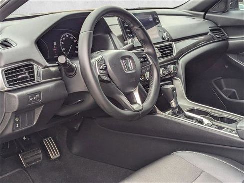 Used 2022 Honda Accord Sport image 9
