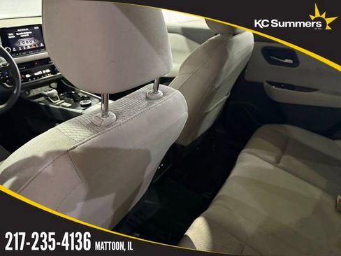 Certified 2025 Nissan Rogue SV image 26