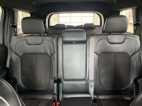 Used 2023 Jeep Grand Cherokee L Laredo image 14