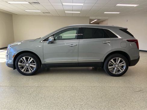 Used 2025 Cadillac XT5 Premium Luxury AWD/4WD image 13