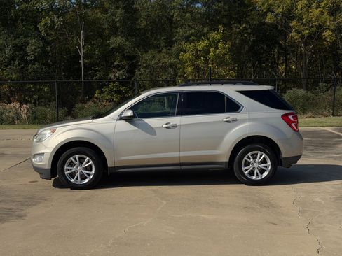 Used 2016 Chevrolet Equinox LT w/ Convenience Package image 3