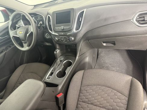 Used 2020 Chevrolet Equinox LT image 11