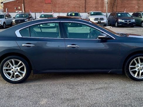 Used 2011 Nissan Maxima 3.5 SV w/ Premium Pkg FWD image 4