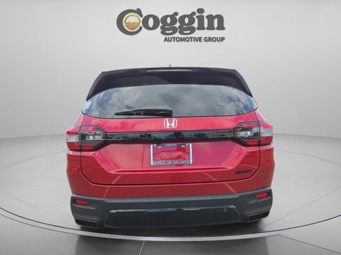 New 2026 Honda Pilot Sport image 4