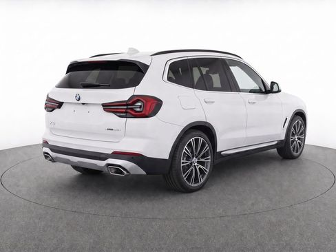 Used 2024 BMW X3 sDrive30i RWD image 3