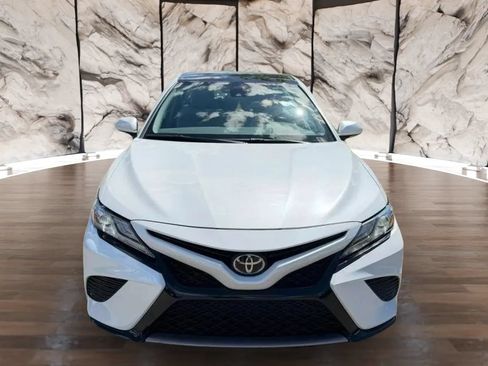 Used 2019 Toyota Camry XSE FWD image 9
