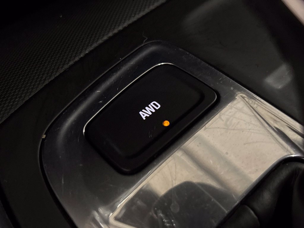 Used 2024 Chevrolet Equinox LT w/ LPO, Floor Liner Package AWD/4WD image 35