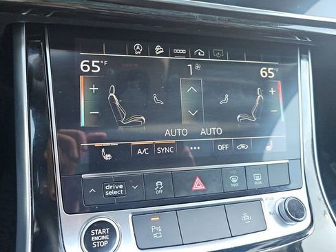 Used 2022 Audi Q7 3.0T Premium Plus w/ Premium Plus Package AWD/4WD image 30