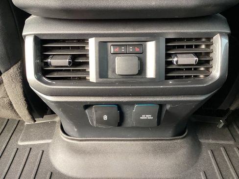 Used 2023 Ford F150 Lariat w/ Equipment Group 502A High AWD/4WD image 17