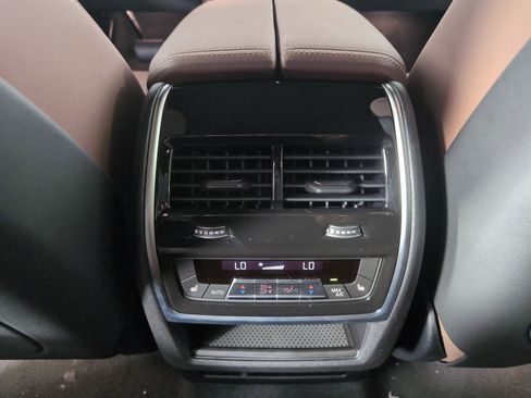 New 2026 BMW X5 sDrive40i image 29