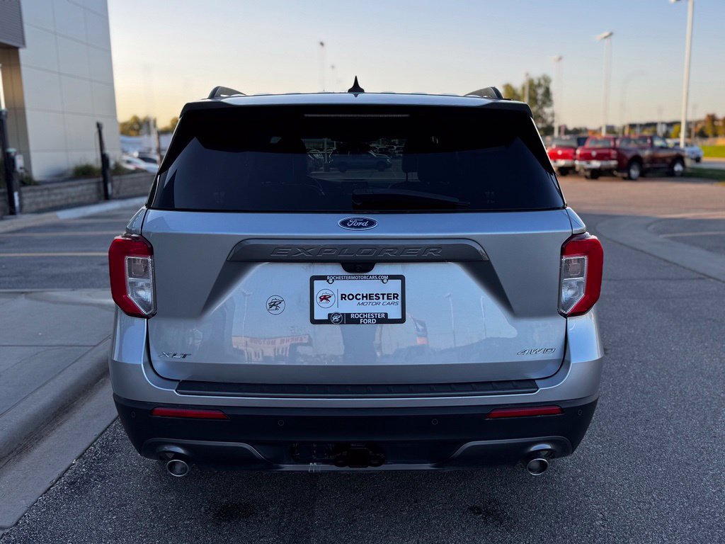 Certified 2024 Ford Explorer XLT w/ Equipment Group 202A AWD/4WD image 49