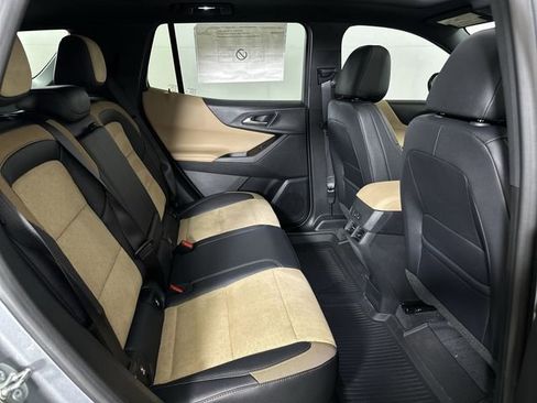 New 2026 Chevrolet Equinox ACTIV w/ Convenience Package III FWD image 28