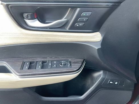 Used 2018 Honda Clarity Touring image 25