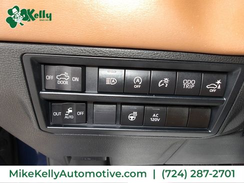 Used 2022 Toyota Tundra 1794 Edition AWD/4WD image 12