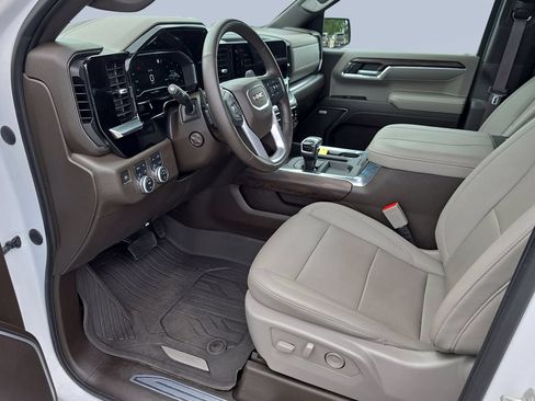Used 2023 GMC Sierra 1500 SLT AWD/4WD image 10