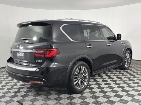 Used 2018 INFINITI QX80 4WD w/ Driver Assistance Package image 30