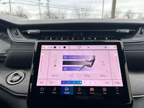 New 2025 Jeep Grand Cherokee Limited w/ Black Appearance Package image 21