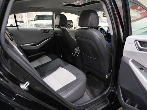 Used 2020 Hyundai Ioniq Limited image 23