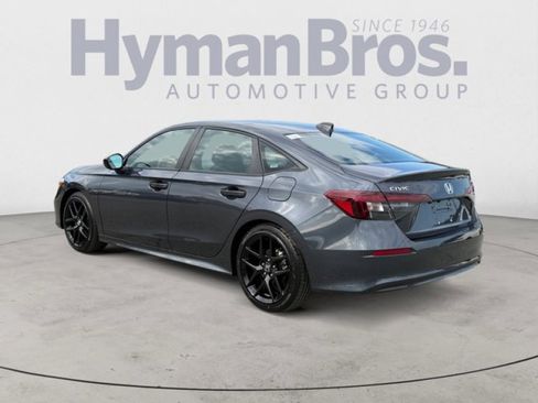 Used 2025 Honda Civic Sport image 5