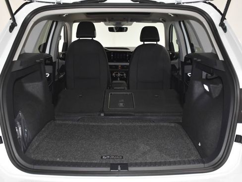 New 2024 Volkswagen Taos SE image 29