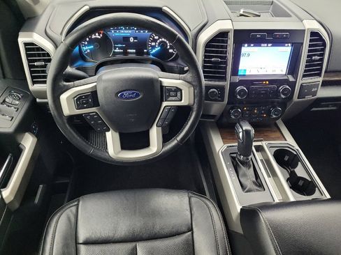 Used 2019 Ford F150 Lariat image 22