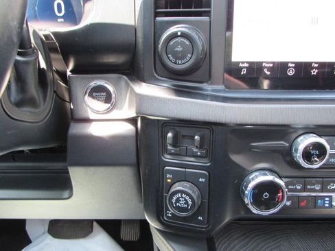 Used 2024 Ford F350 Platinum w/ Tremor Off-Road Package image 25