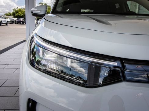 New 2026 Volkswagen Tiguan SE FWD image 5