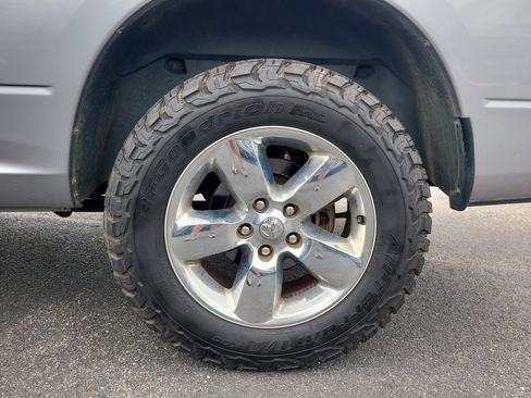 Used 2019 RAM 1500 Big Horn AWD/4WD image 9