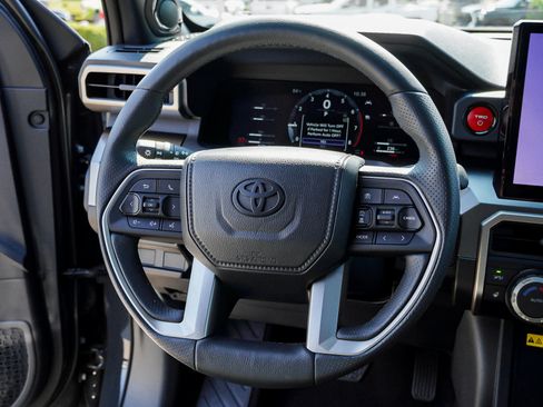 Certified 2026 Toyota 4Runner TRD Off-Road Premium AWD/4WD image 34