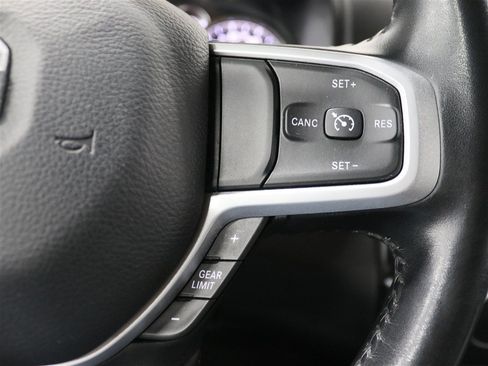 Used 2020 RAM 1500 Big Horn AWD/4WD image 40