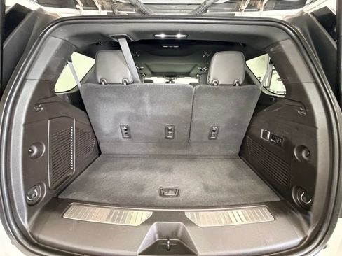 Used 2021 Chevrolet Tahoe RST w/ Luxury Package AWD/4WD image 7