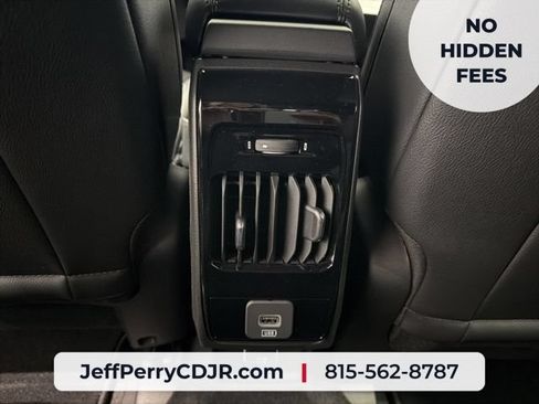 New 2026 Jeep Compass Limited w/ Sun, Sound & Navigation Group AWD/4WD image 25