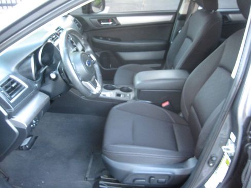 Used 2019 Subaru Legacy 2.5i Premium AWD/4WD image 17