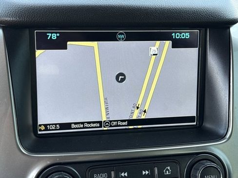 Used 2020 Chevrolet Suburban LT image 29