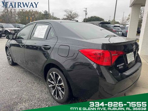 Used 2018 Toyota Corolla XSE image 8