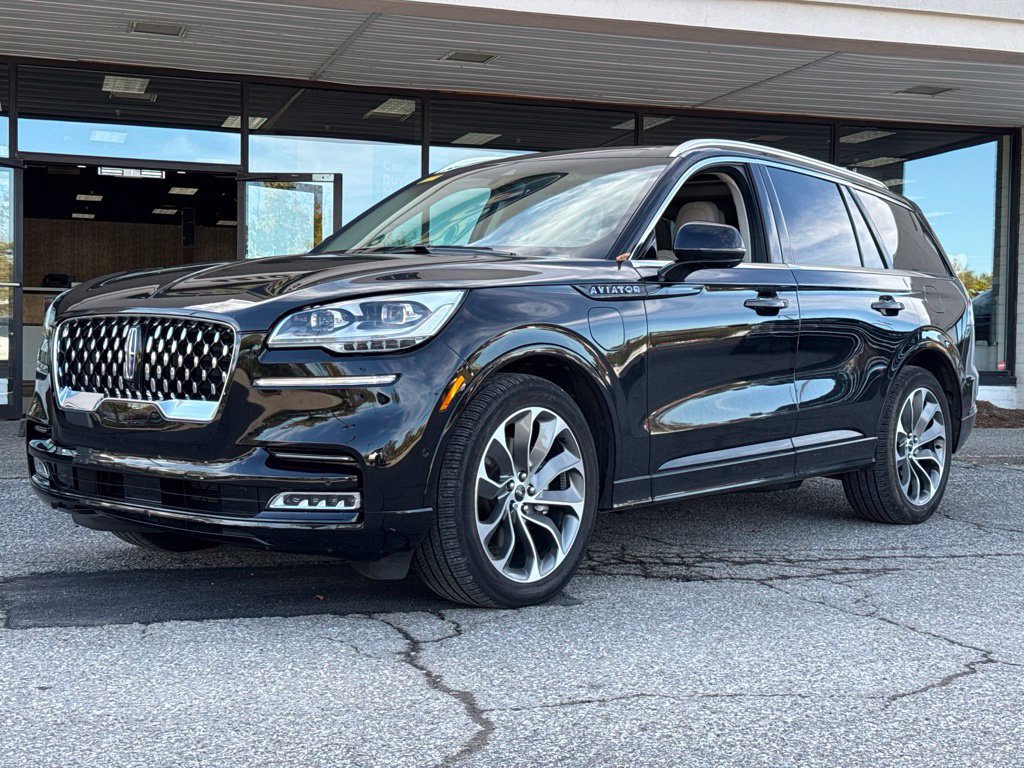 Used 2023 Lincoln Aviator Grand Touring w/ Equipment Group 301A AWD/4WD image 6