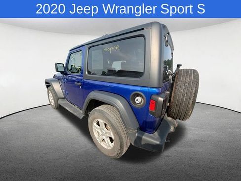 Used 2020 Jeep Wrangler Sport AWD/4WD image 4