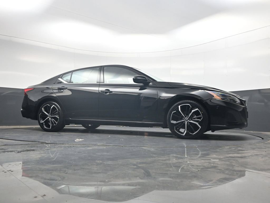Certified 2024 Nissan Altima 2.5 SR FWD image 34