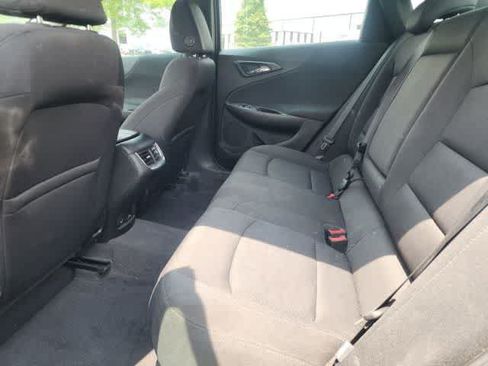 Used 2018 Chevrolet Malibu LT w/ Driver Confidence Package FWD image 27