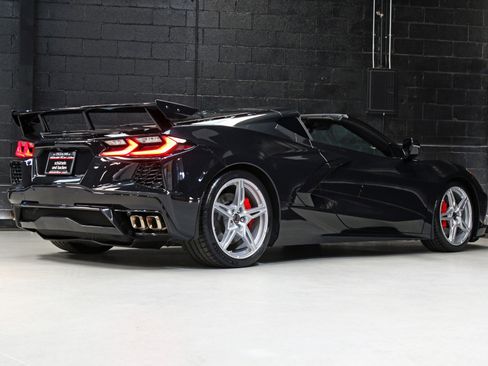 Used 2024 Chevrolet Corvette Stingray Coupe w/ Z51 Performance Package image 22