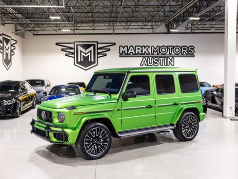 Used 2025 Mercedes-Benz G 63 AMG 4MATIC w/ AMG Carbon Fiber Package image 1