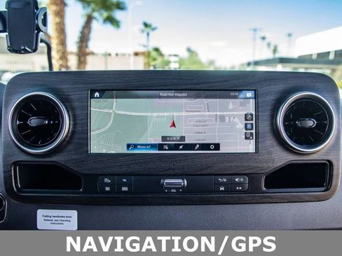 Used 2022 Mercedes-Benz Sprinter 3500 image 45