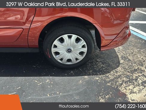 Used 2021 Ford Transit Connect XLT FWD image 16
